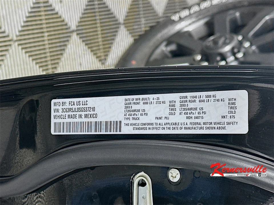 2025 Ram 2500 - Image 19 of 21