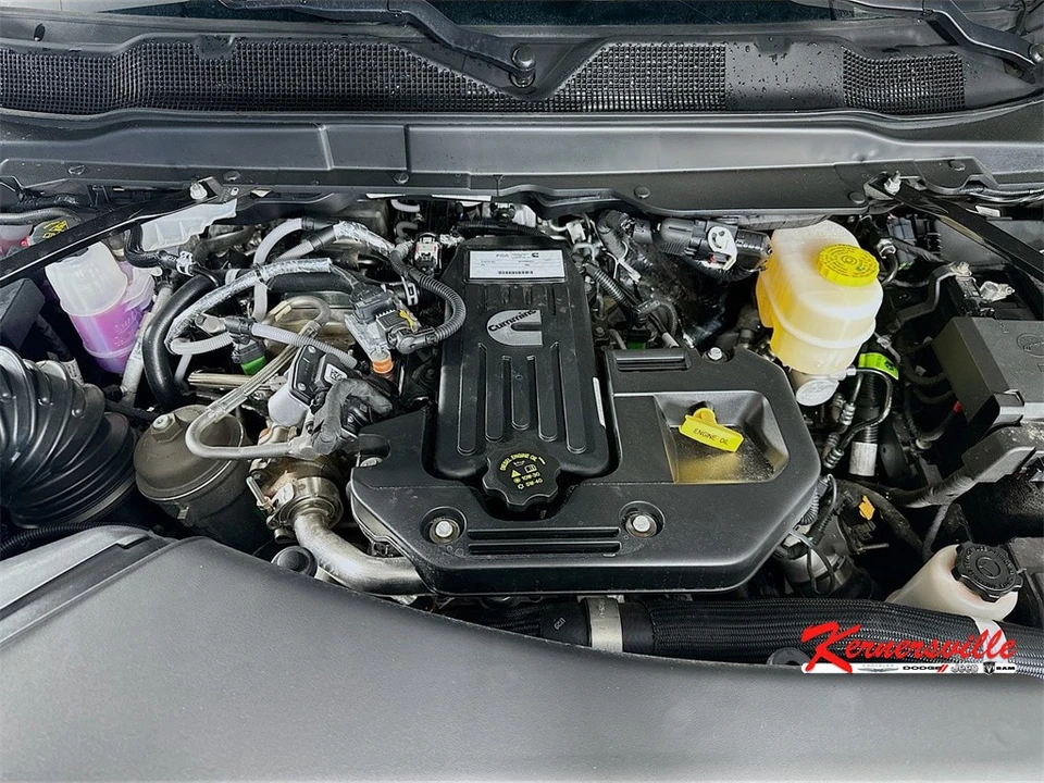 2025 Ram 2500 - Image 18 of 21