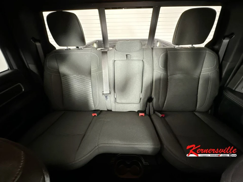 2025 Ram 2500 - Image 13 of 24