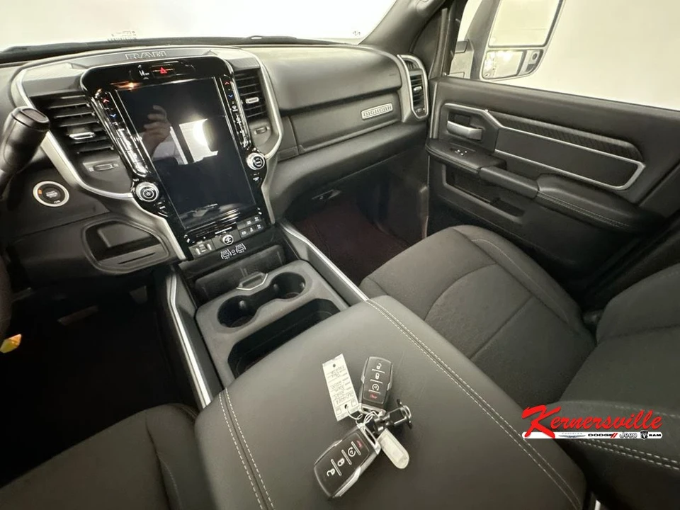 2025 Ram 2500 - Image 11 of 24