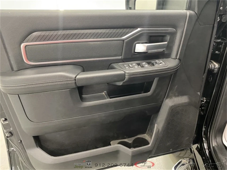 2025 Ram 2500 - Image 10 of 12