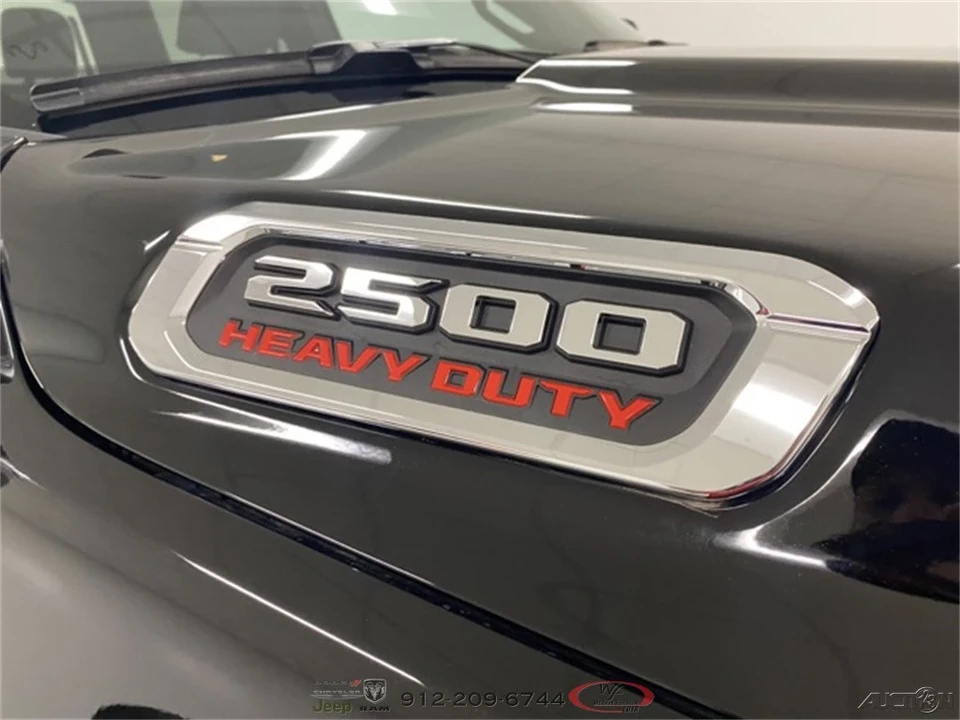 2025 Ram 2500 - Image 5 of 12