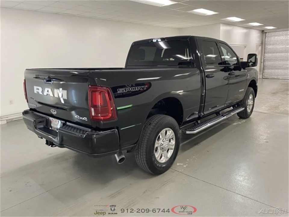 2025 Ram 2500 - Image 7 of 12