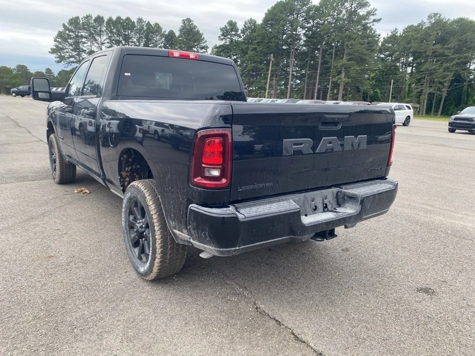 2025 Ram 2500 - Image 7 of 12