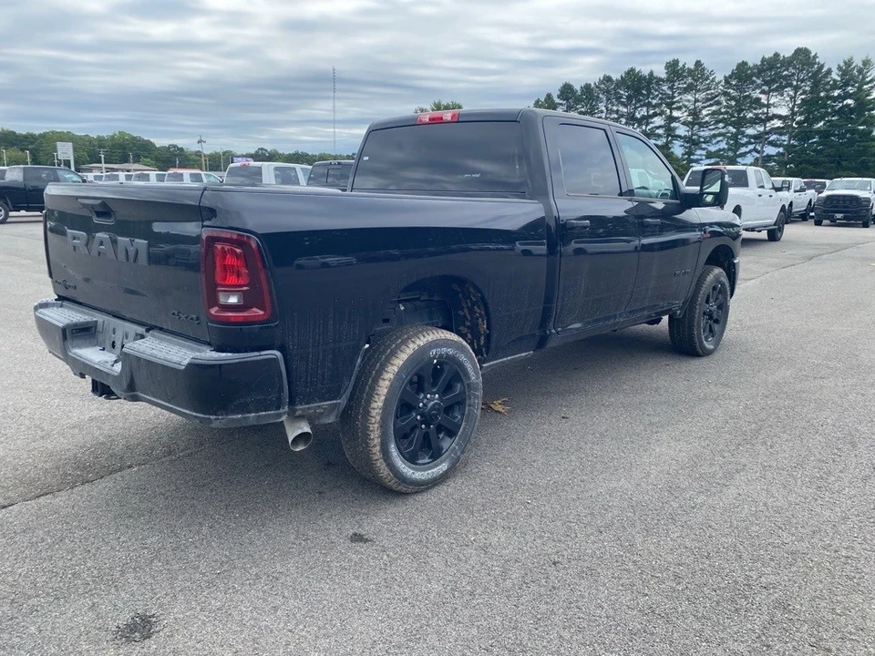 2025 Ram 2500 - Image 5 of 12