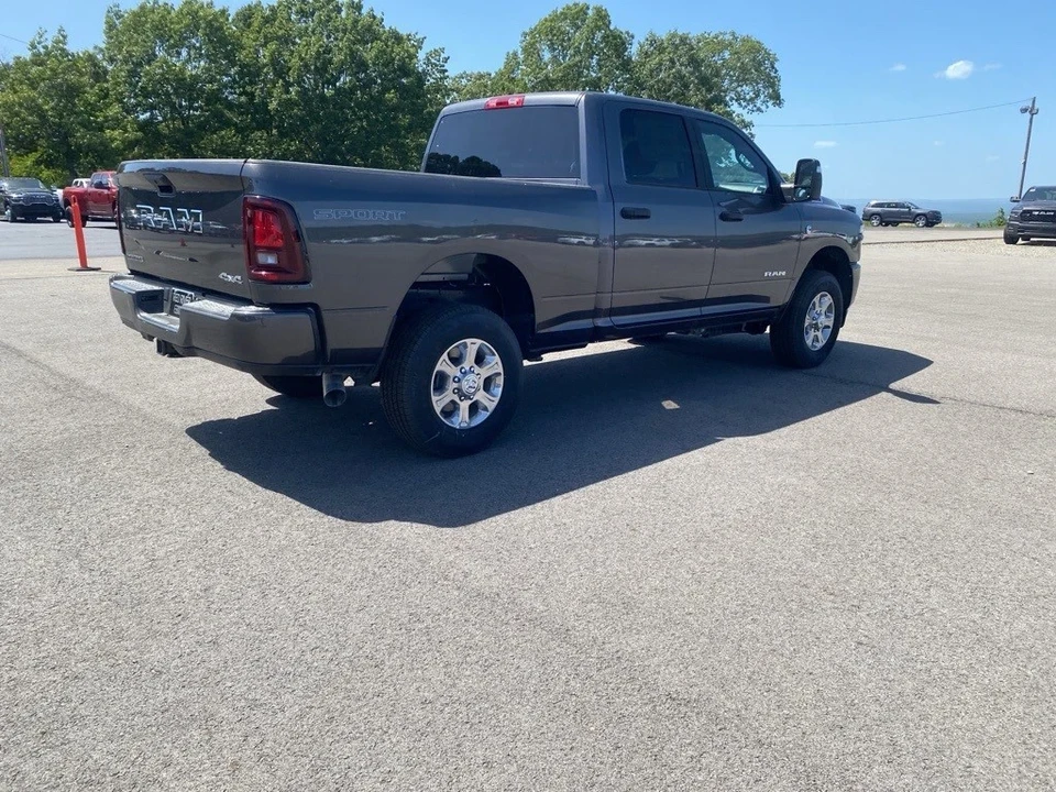 2025 Ram 2500 - Image 5 of 12