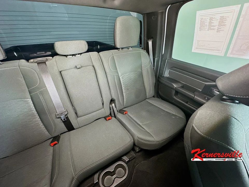 2025 Ram 2500 - Image 14 of 24