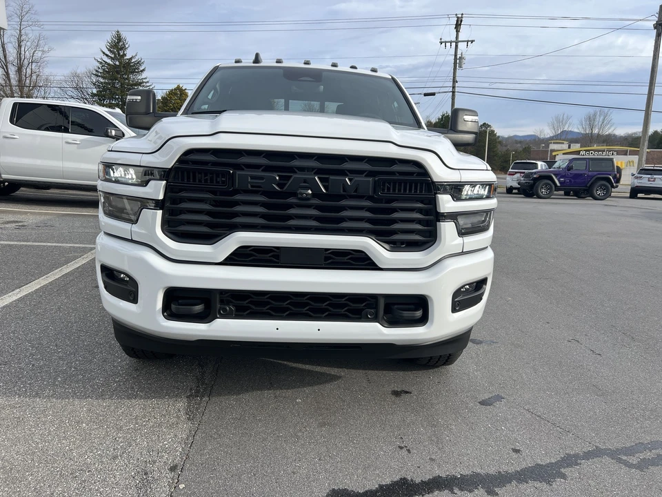 2025 Ram 2500 - Image 5 of 12