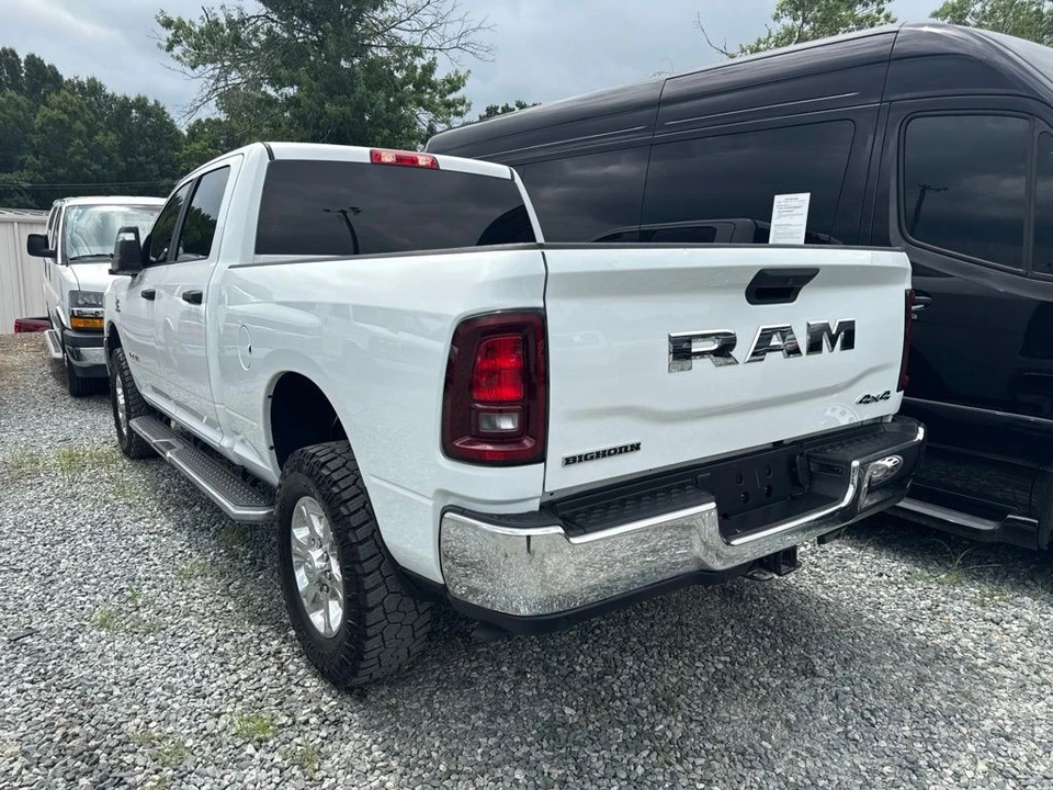 2025 Ram 2500 - Image 4 of 5