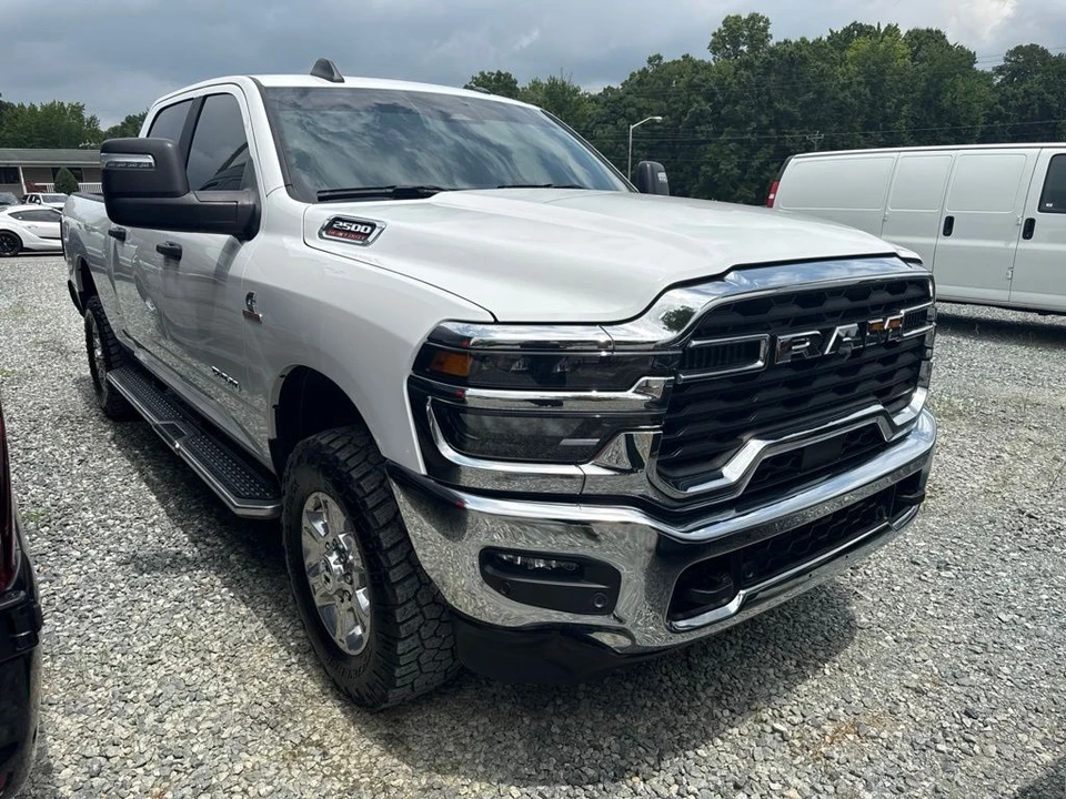 2025 Ram 2500 - Image 2 of 5