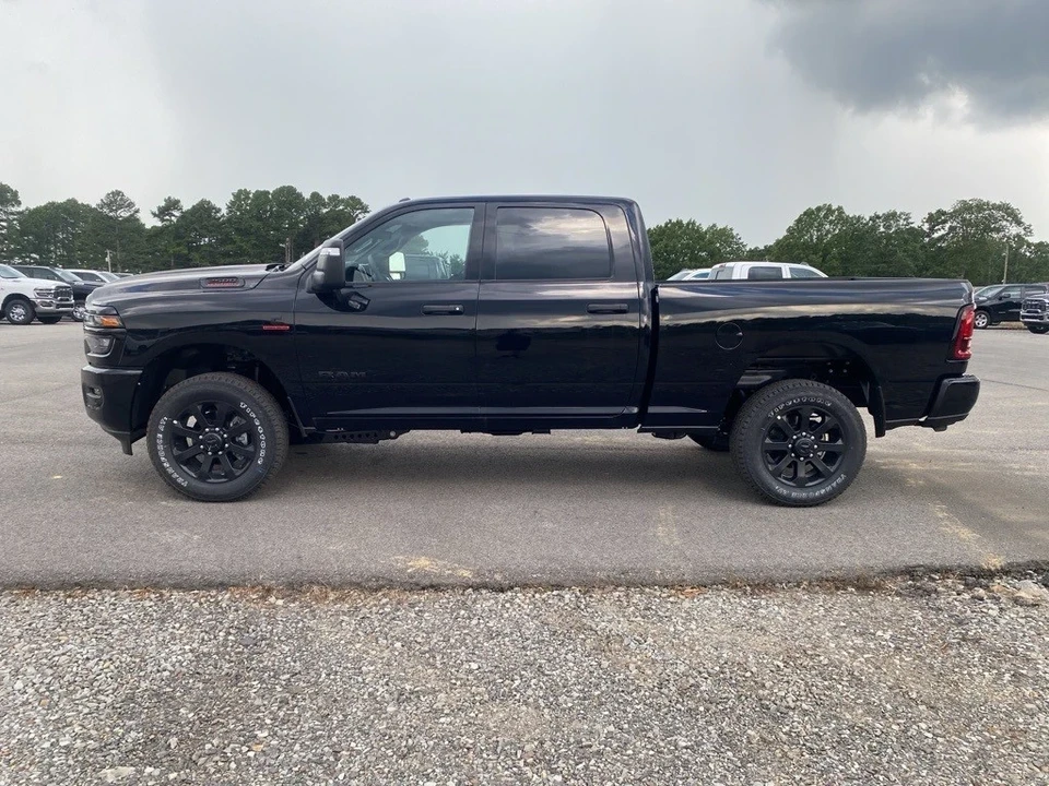 2025 Ram 2500 - Image 8 of 12