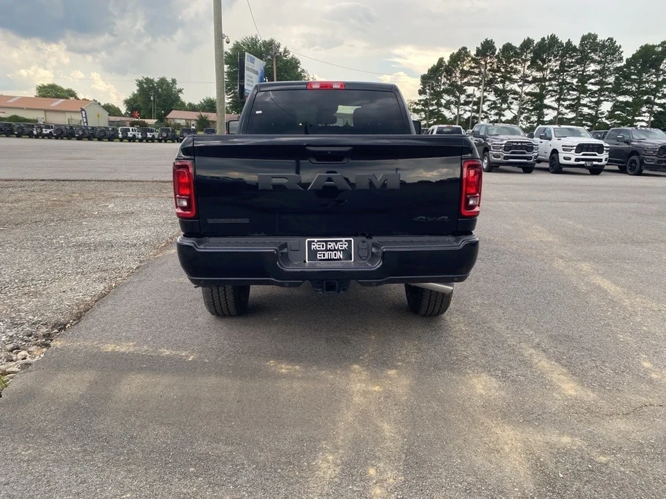 2025 Ram 2500 - Image 6 of 12