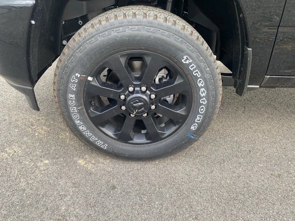 2025 Ram 2500 - Image 9 of 12