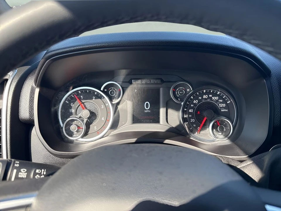2025 Ram 2500 - Image 23 of 31