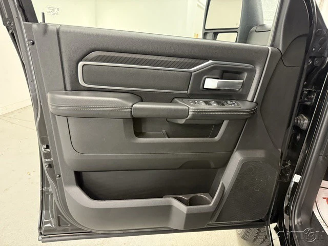 2025 Ram 2500 - Image 11 of 12