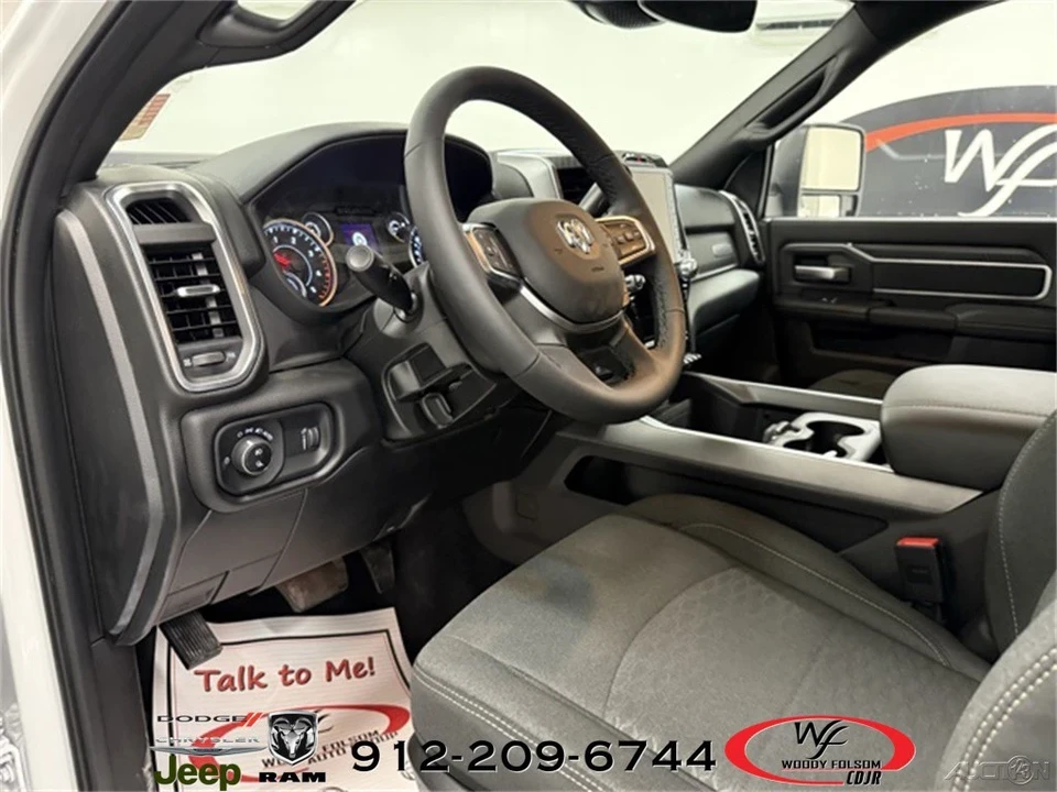 2025 Ram 2500 - Image 9 of 12