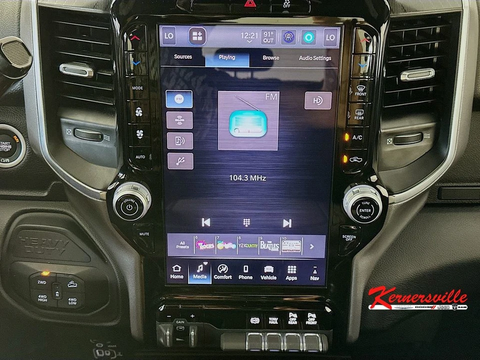 2025 Ram 2500 - Image 17 of 24
