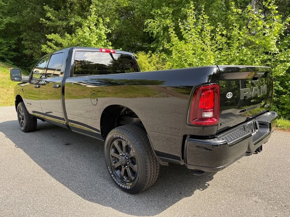 2025 Ram 2500 - Image 11 of 21