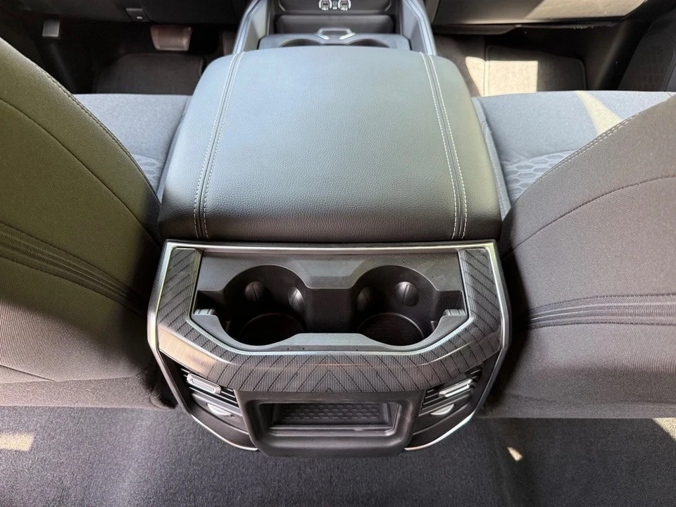 2025 Ram 2500 - Image 18 of 21