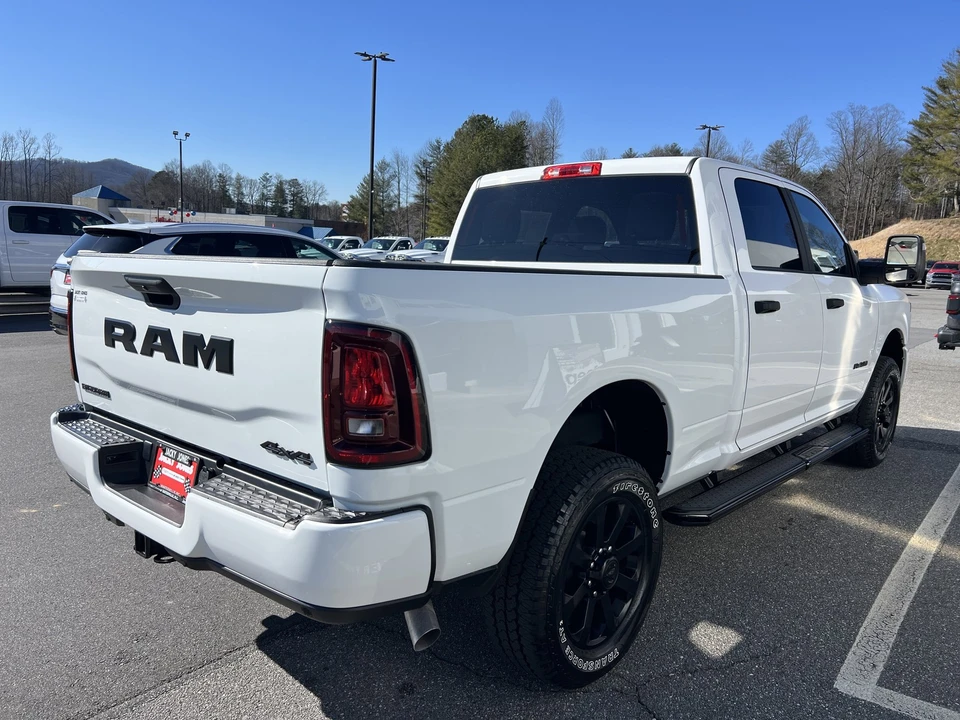 2025 Ram 2500 - Image 3 of 12