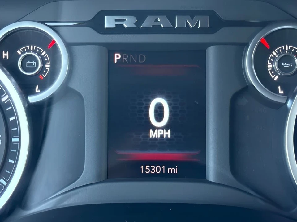2025 Ram 2500 - Image 21 of 31