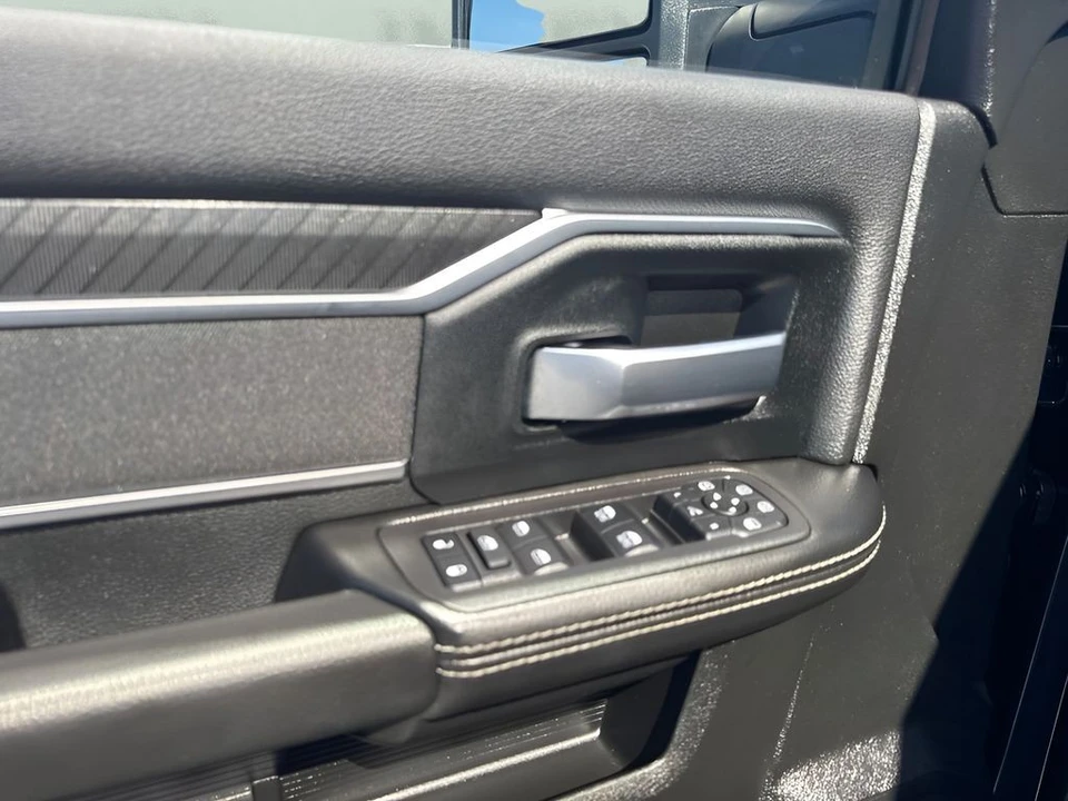 2025 Ram 2500 - Image 23 of 31