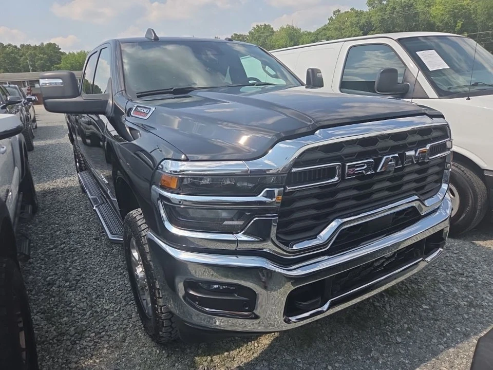 2025 Ram 2500 - Image 2 of 5