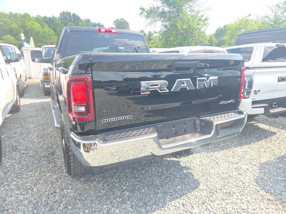 2025 Ram 2500 - Image 4 of 5