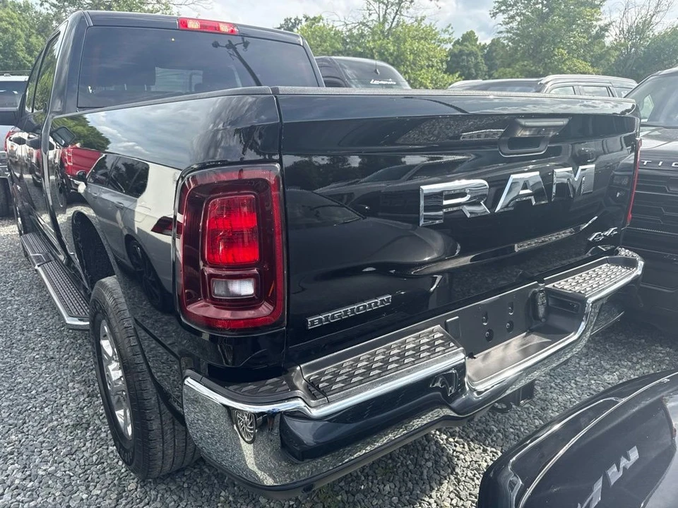 2025 Ram 2500 - Image 4 of 5