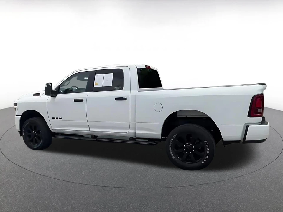 2025 Ram 2500 - Image 12 of 31