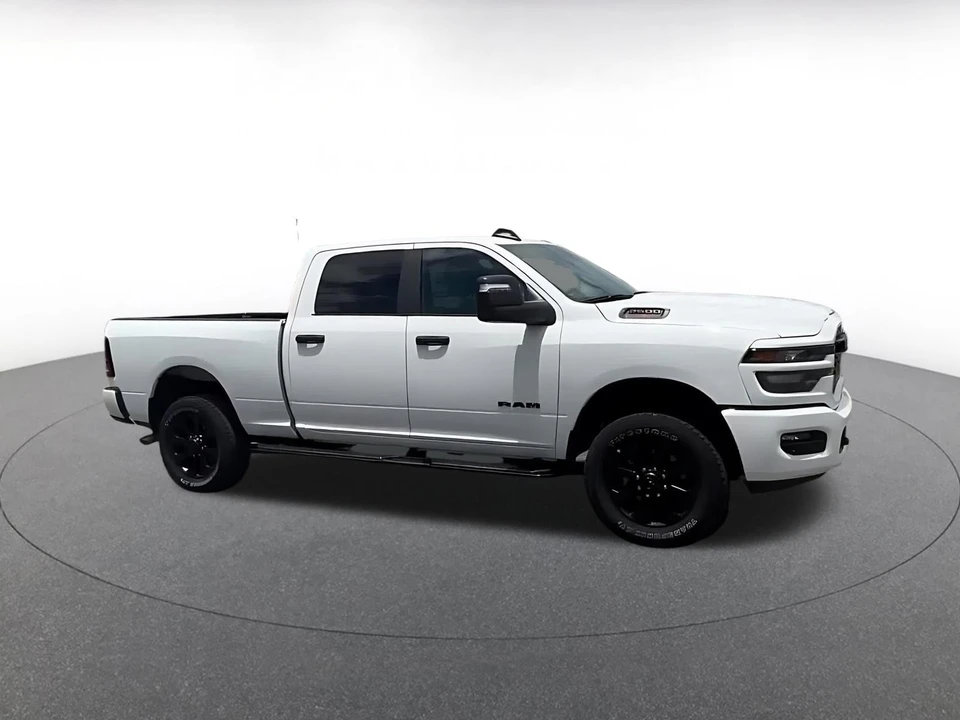 2025 Ram - Image 2 of 31