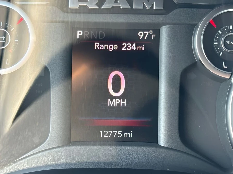 2025 Ram 2500 - Image 20 of 31