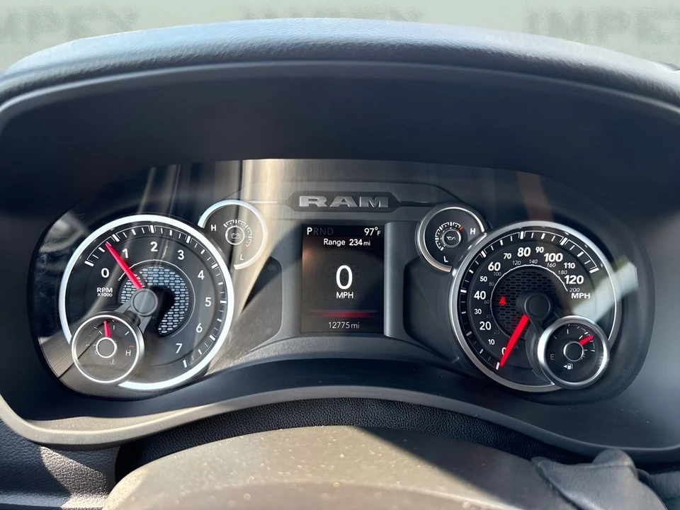2025 Ram 2500 - Image 19 of 31
