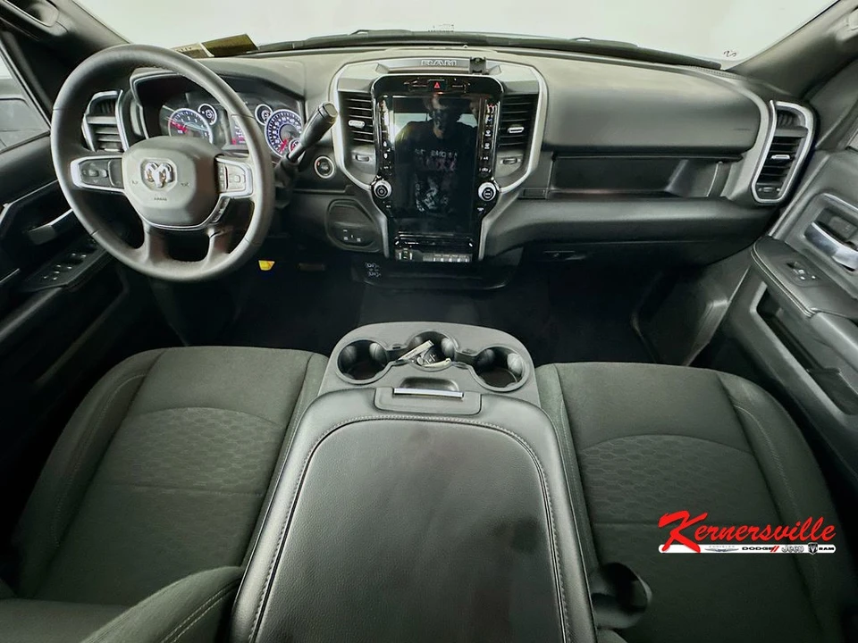 2025 Ram 2500 - Image 10 of 24