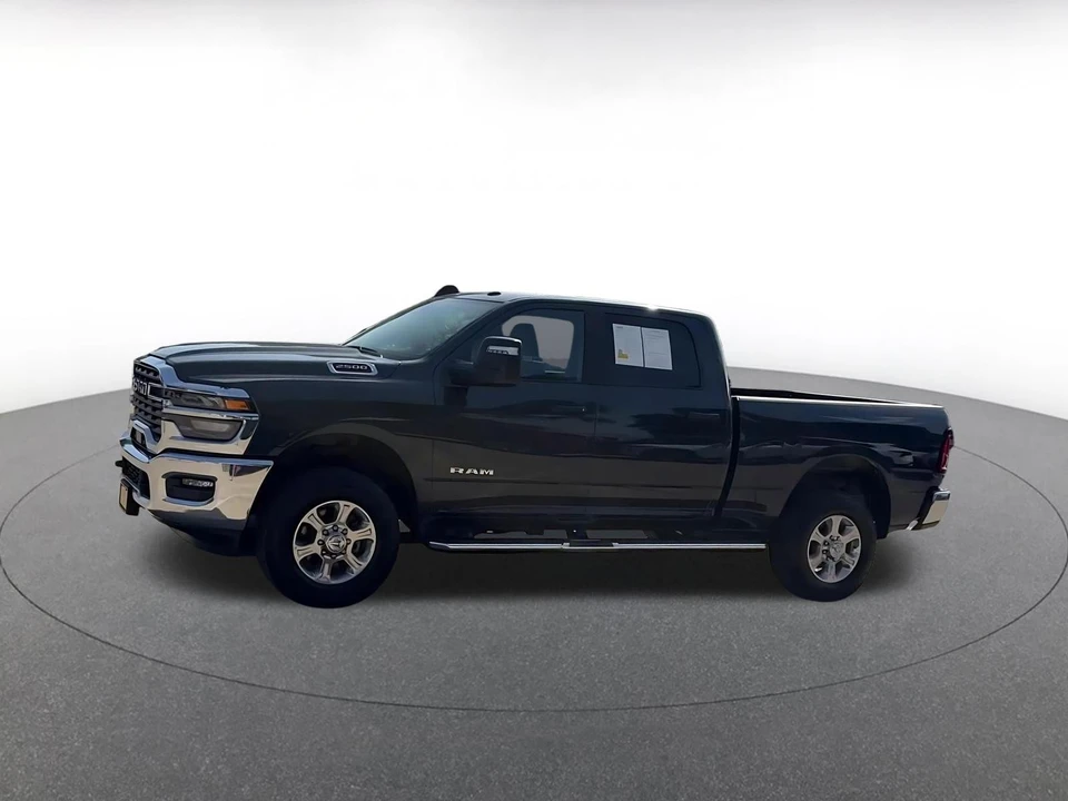 2025 Ram 2500 - Image 8 of 31
