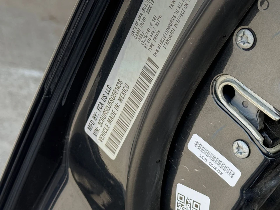 2025 Ram 2500 - Image 31 of 31