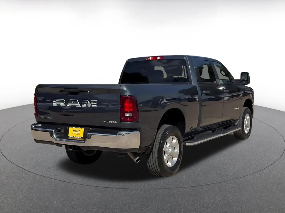 2025 Ram 2500 - Image 15 of 31