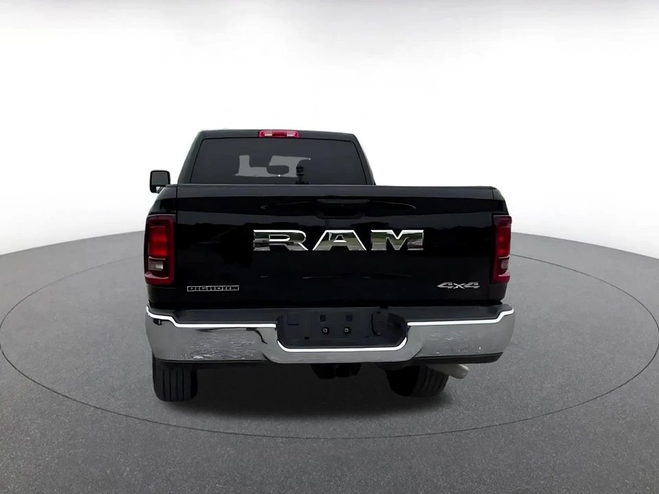 2025 Ram 2500 - Image 14 of 31