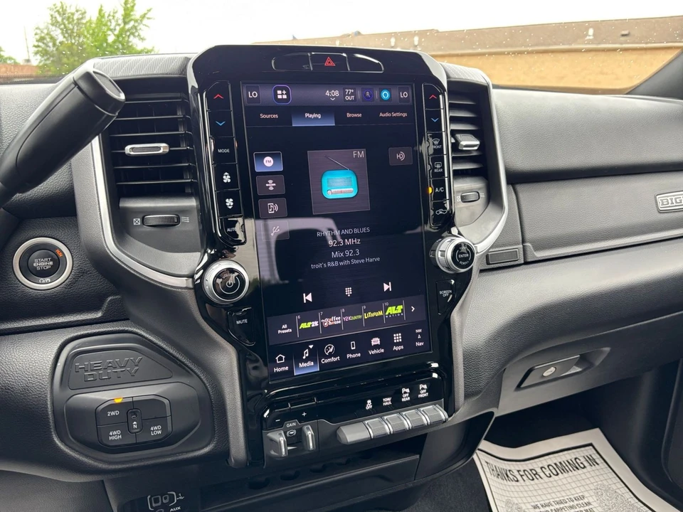 2025 Ram 2500 - Image 23 of 31
