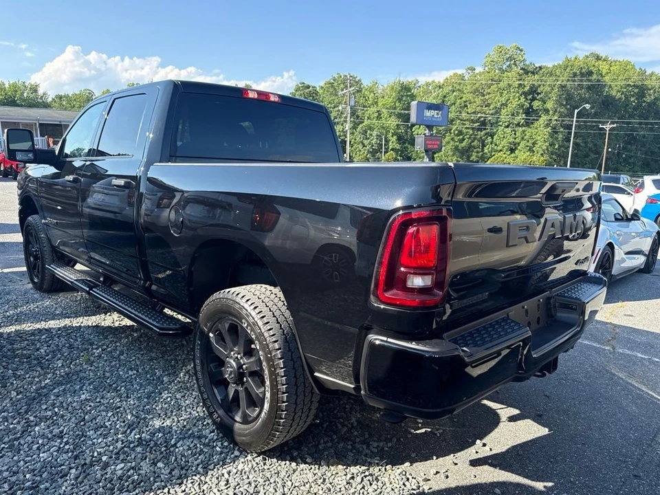 2025 Ram 2500 - Image 4 of 5