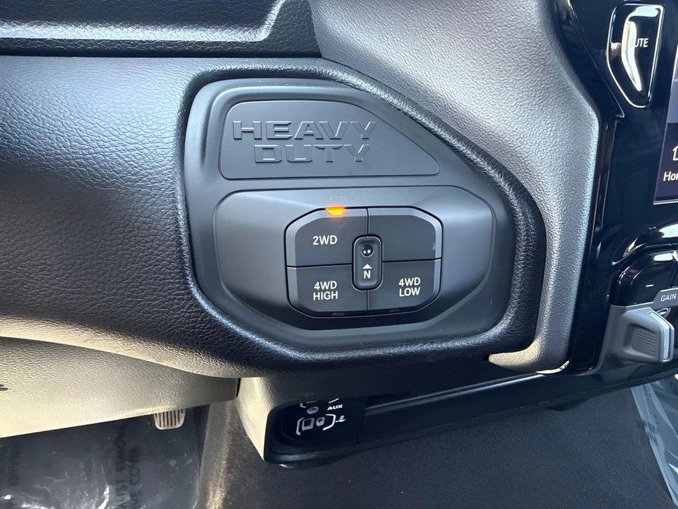 2025 Ram 2500 - Image 19 of 31