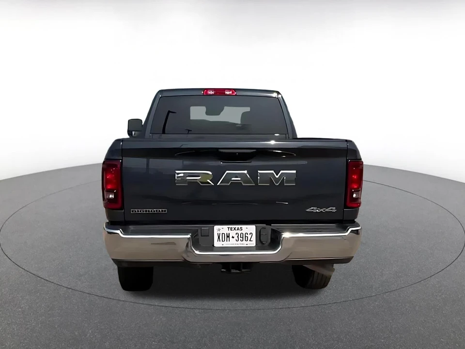 2025 Ram 2500 - Image 14 of 31