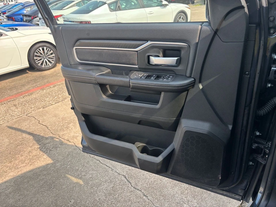 2025 Ram 2500 - Image 20 of 31