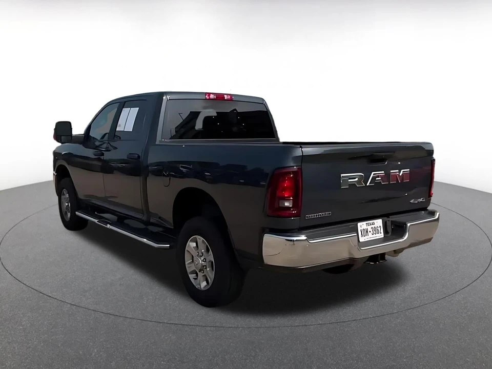 2025 Ram 2500 - Image 13 of 31