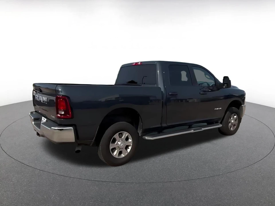 2025 Ram 2500 - Image 16 of 31