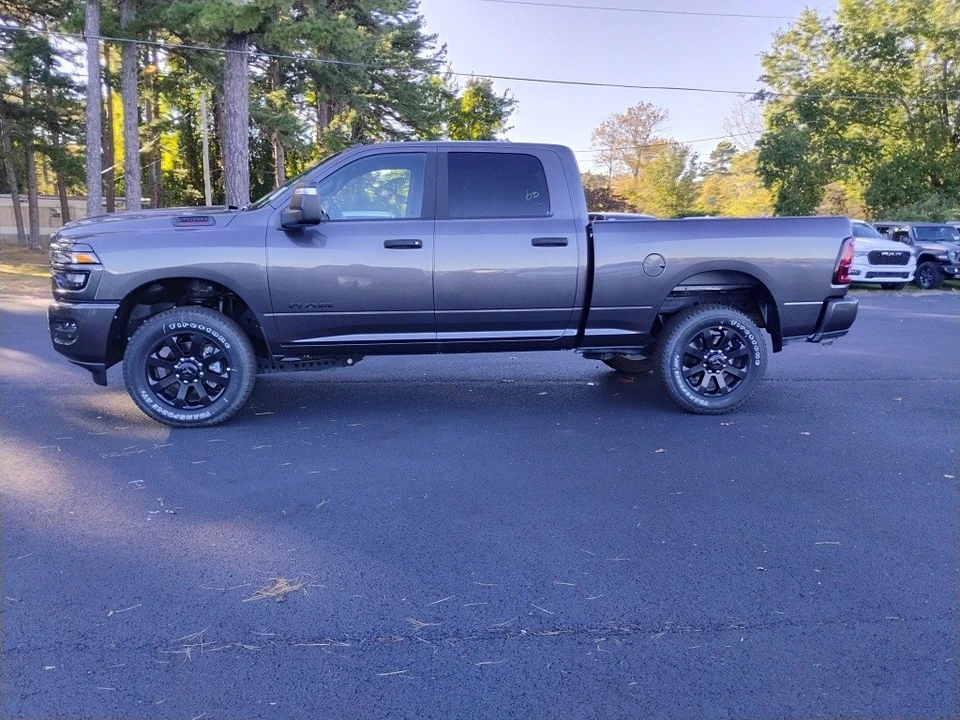 2025 Ram 2500 - Image 8 of 12