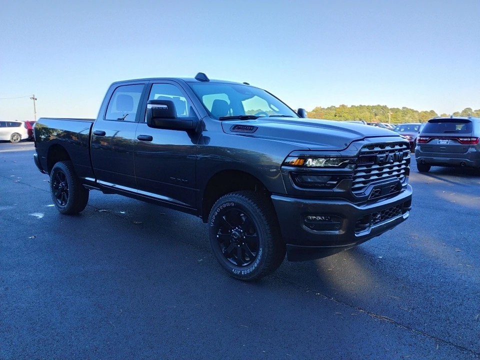 2025 Ram 2500 - Image 3 of 12