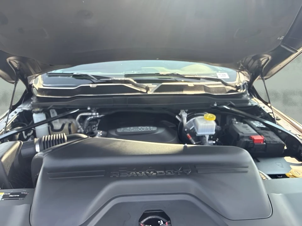 2025 Ram 2500 - Image 27 of 31