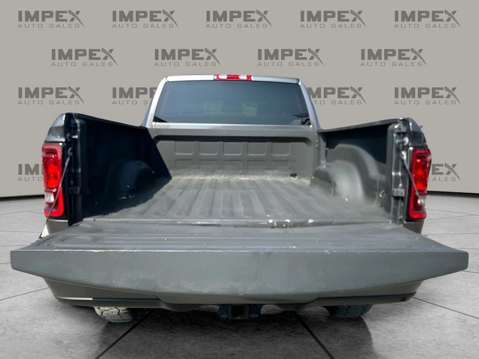2025 Ram 2500 - Image 11 of 31
