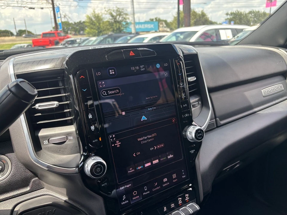 2025 Ram 2500 - Image 22 of 31